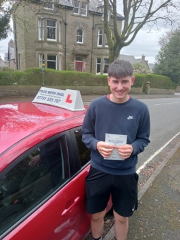 YESSSSSS, Another 1st time pass today from Tom and with only 3 driver faults, nailed it fella, well done. It´s been an absolute pleasure taking you for lessons, enjoy your independence and stay safe 👏👏👏👏👏